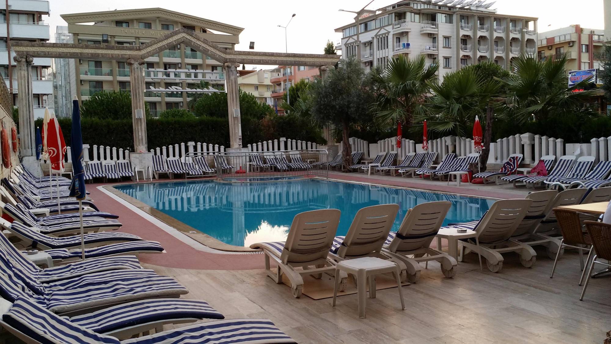 Mutlu Hotel Didim Exterior foto